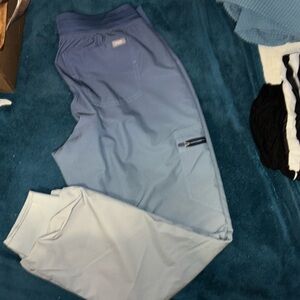 Figs scrub set. Ombré toned